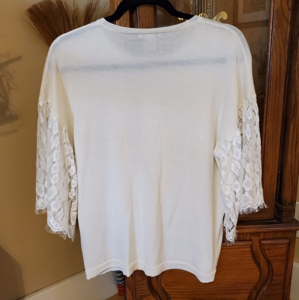 Vertical Design Women's Laced Sleeve Sweater - Picture 3 of 5
